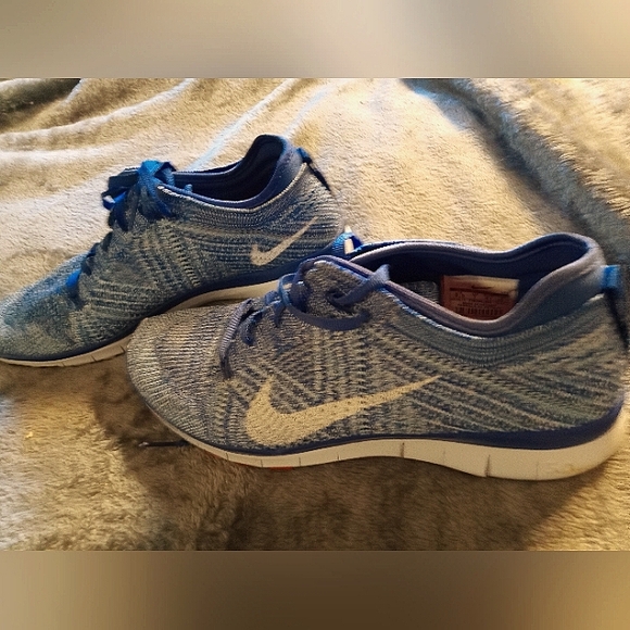 Electric Blue Nike Free Transform Flynit 2018 Womens Size 9.5 - Like New! - Picture 9 of 10